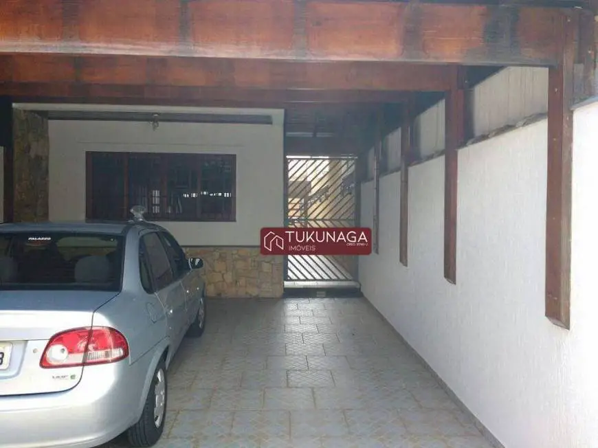 Foto 1 de Sobrado com 3 Quartos à venda, 153m² em Vila Galvão, Guarulhos
