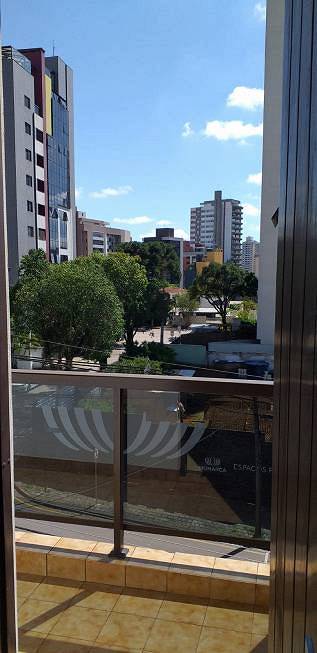 Foto 2 de Apartamento com 1 Quarto para alugar, 65m² em Centro, Curitiba