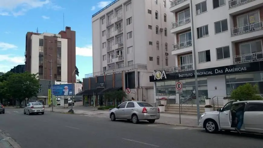 Foto 2 de Apartamento com 1 Quarto para alugar, 76m² em Centro, Joinville