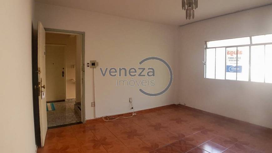 Foto 2 de Apartamento com 2 Quartos para alugar, 65m² em Centro, Londrina