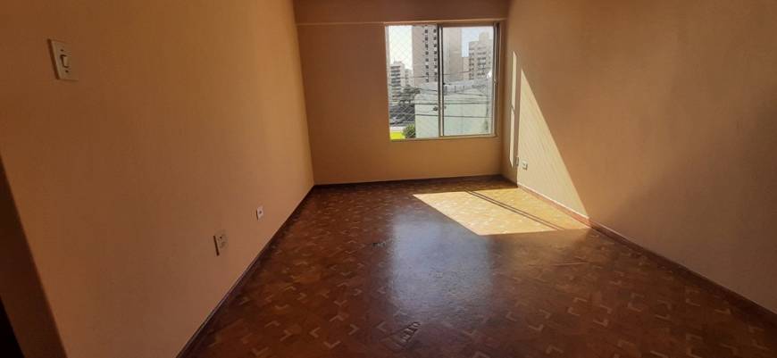 Foto 5 de Apartamento com 2 Quartos para alugar, 80m² em Vila Izabel, Curitiba