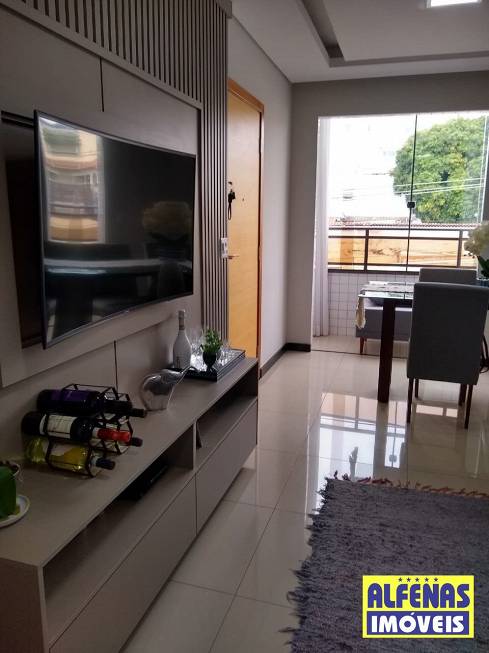 Foto 2 de Apartamento com 3 Quartos à venda, 107m² em Amazonas, Contagem