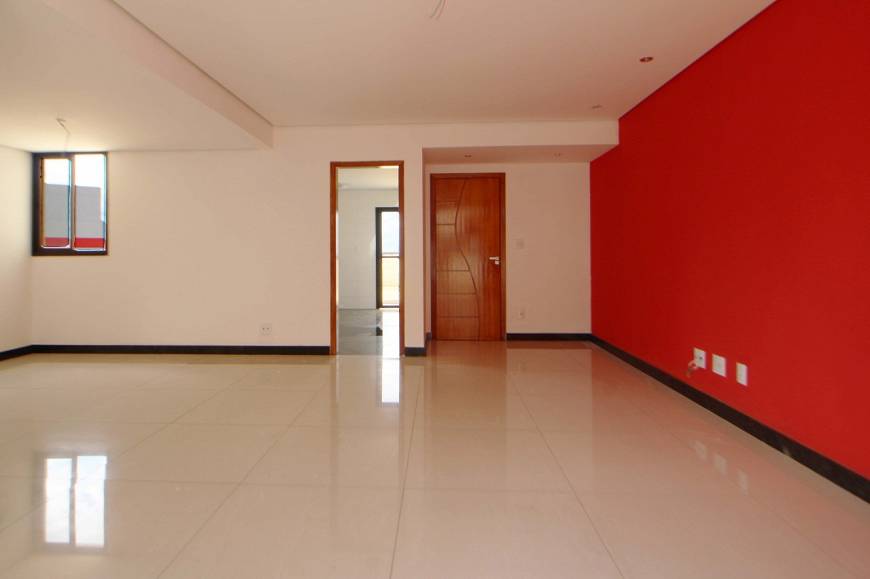 Foto 2 de Apartamento com 3 Quartos para alugar, 90m² em Barreiro, Belo Horizonte