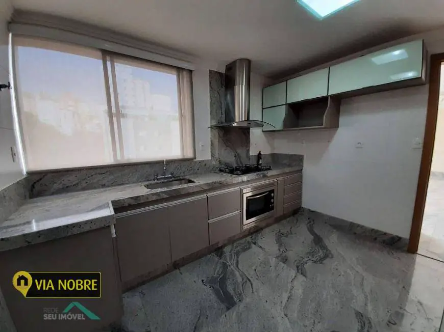 Foto 3 de Apartamento com 3 Quartos à venda, 130m² em Buritis, Belo Horizonte