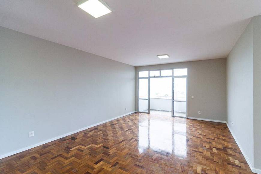 Foto 1 de Apartamento com 3 Quartos para alugar, 193m² em Centro, Florianópolis