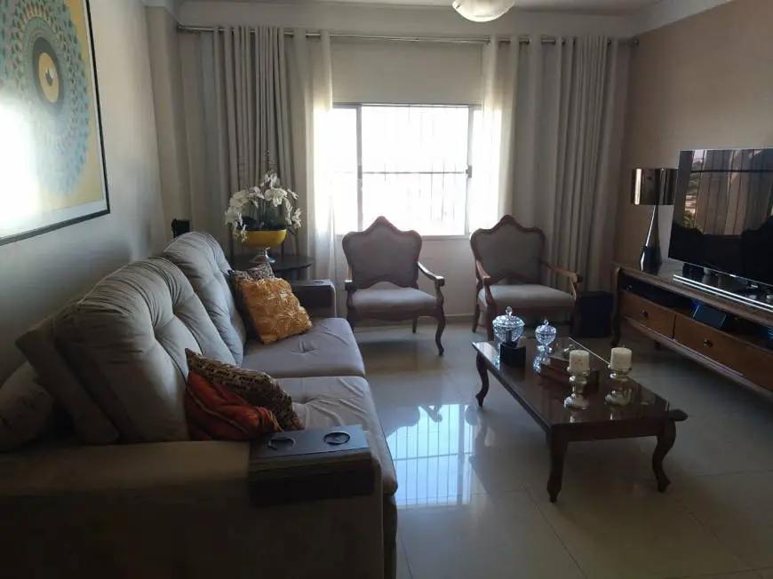 Foto 1 de Apartamento com 3 Quartos à venda, 175m² em Centro Sul, Cuiabá