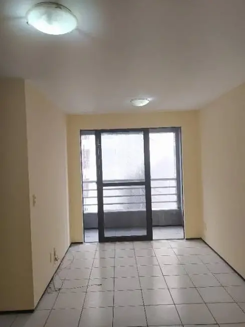Foto 1 de Apartamento com 3 Quartos para alugar, 40m² em Meireles, Fortaleza