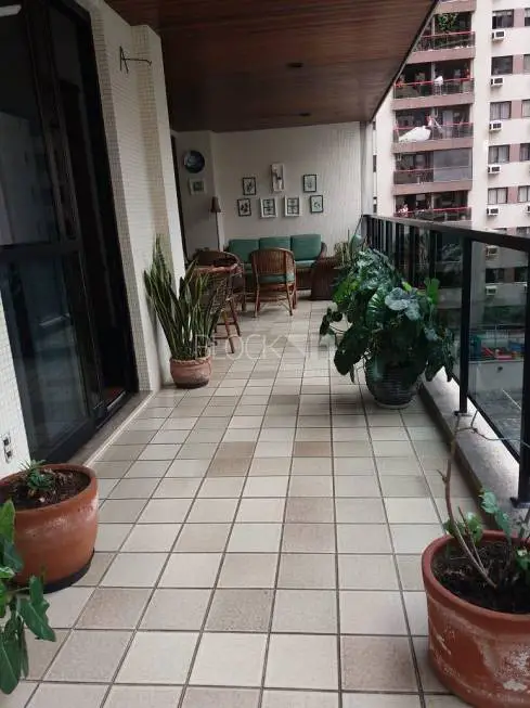 Foto 1 de Apartamento com 4 Quartos à venda, 214m² em Barra da Tijuca, Rio de Janeiro