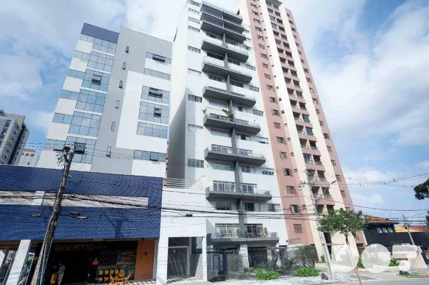Foto 1 de Apartamento com 4 Quartos à venda, 128m² em Cabral, Curitiba