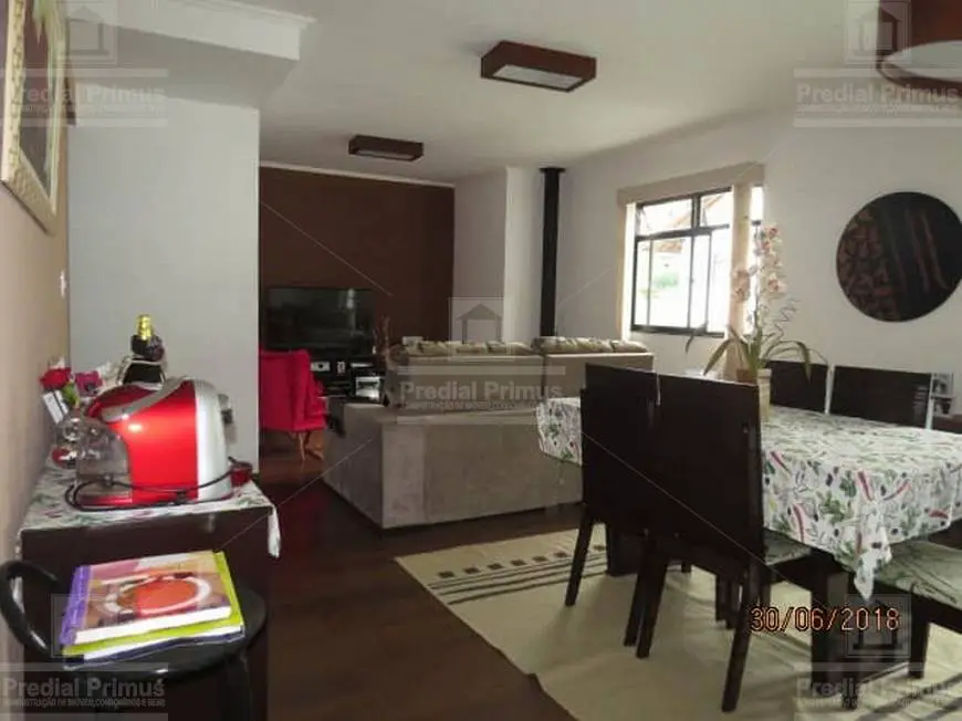 Foto 1 de Apartamento com 4 Quartos à venda, 112m² em Cônego, Nova Friburgo