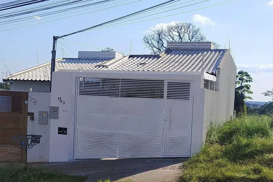 Foto 1 de Casa com 2 Quartos para alugar, 62m² em Coronel Antonino, Campo Grande