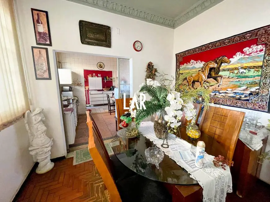 Foto 3 de Casa com 20 Quartos à venda, 673m² em Santa Efigênia, Belo Horizonte