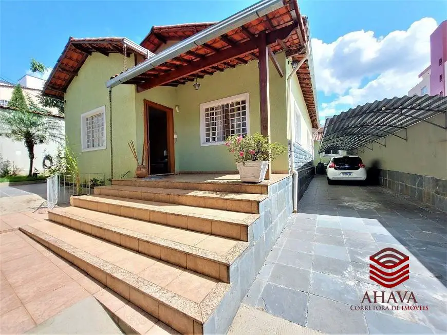 Foto 1 de Casa com 3 Quartos à venda, 221m² em Jaraguá, Belo Horizonte