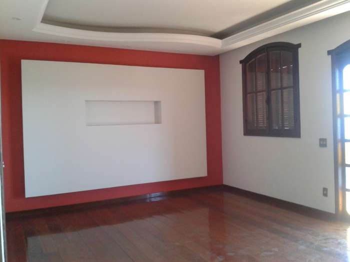 Foto 1 de Casa com 4 Quartos à venda, 415m² em Santa Efigênia, Belo Horizonte