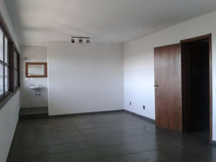 Foto 4 de Casa com 4 Quartos à venda, 415m² em Santa Efigênia, Belo Horizonte