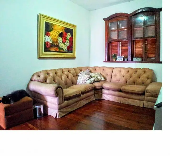 Foto 2 de Casa com 4 Quartos à venda, 400m² em Santa Rosa, Belo Horizonte
