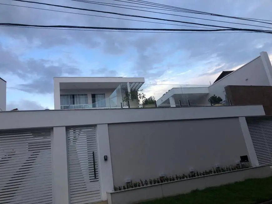 Foto 3 de Casa de Condomínio com 4 Quartos à venda, 480m² em Freguesia- Jacarepaguá, Rio de Janeiro