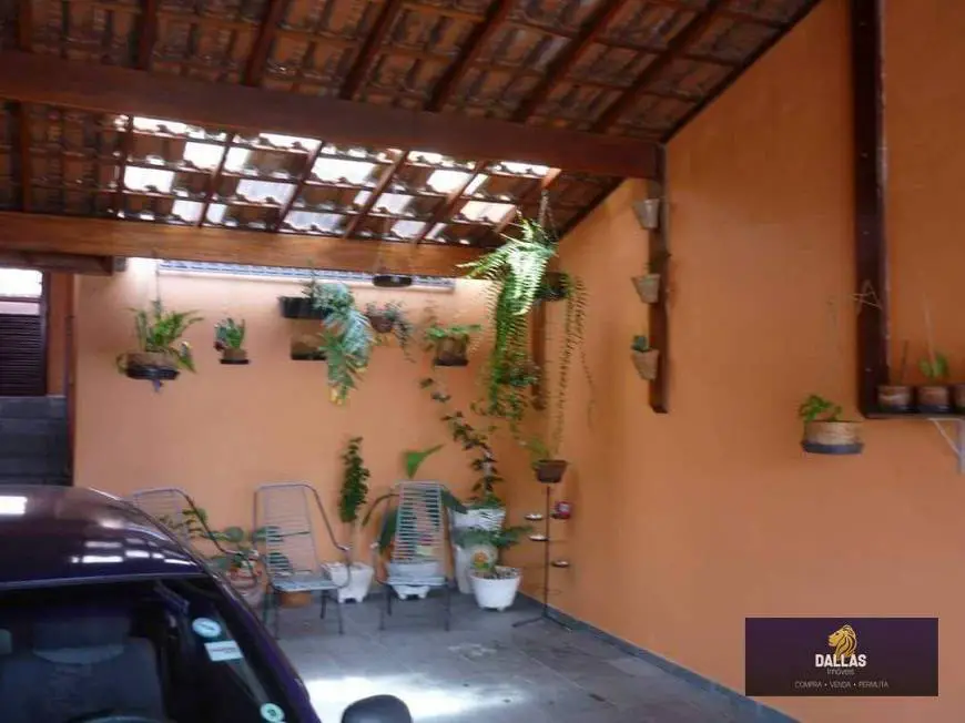Foto 2 de Sobrado com 4 Quartos à venda, 220m² em Vila Alpina, São Paulo