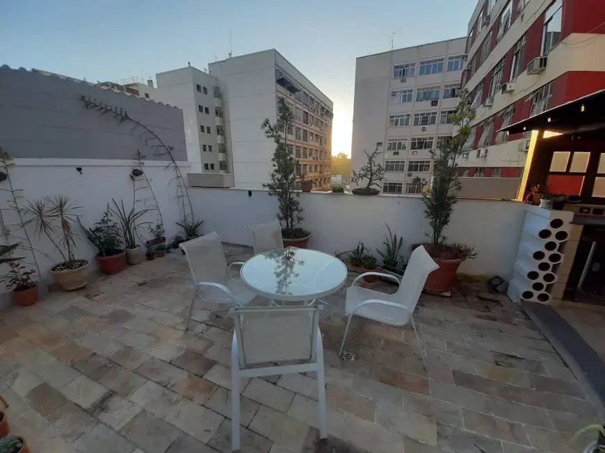 Foto 1 de Apartamento com 2 Quartos à venda, 140m² em Ingá, Niterói