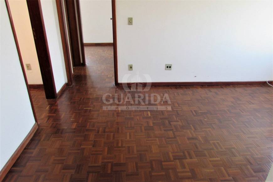 Foto 3 de Apartamento com 2 Quartos à venda, 70m² em Jardim Europa, Porto Alegre