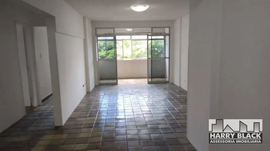 Foto 1 de Apartamento com 3 Quartos para alugar, 104m² em Casa Forte, Recife