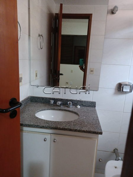 Foto 3 de Apartamento com 3 Quartos para alugar, 90m² em Centro, Londrina