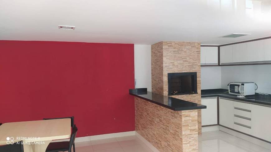Foto 5 de Apartamento com 3 Quartos à venda, 62m² em Uberaba, Curitiba