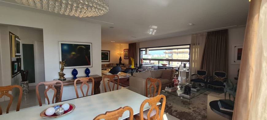 Foto 4 de Apartamento com 4 Quartos à venda, 386m² em Candeal, Salvador