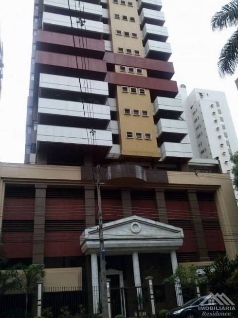 Foto 1 de Apartamento com 4 Quartos à venda, 437m² em Centro, Maringá