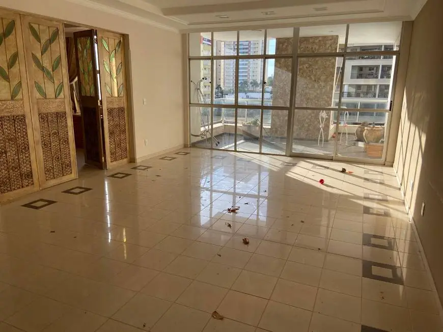 Foto 1 de Apartamento com 4 Quartos à venda, 248m² em Jardim das Américas, Cuiabá