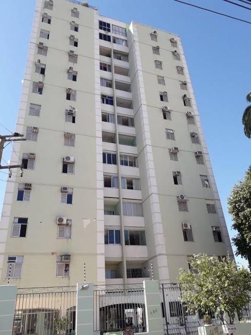 Foto 1 de Apartamento com 5 Quartos à venda, 226m² em Santa Helena, Cuiabá