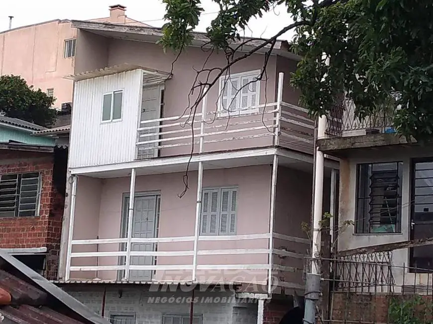 Foto 1 de Casa com 2 Quartos para alugar, 55m² em Rio Branco, Caxias do Sul