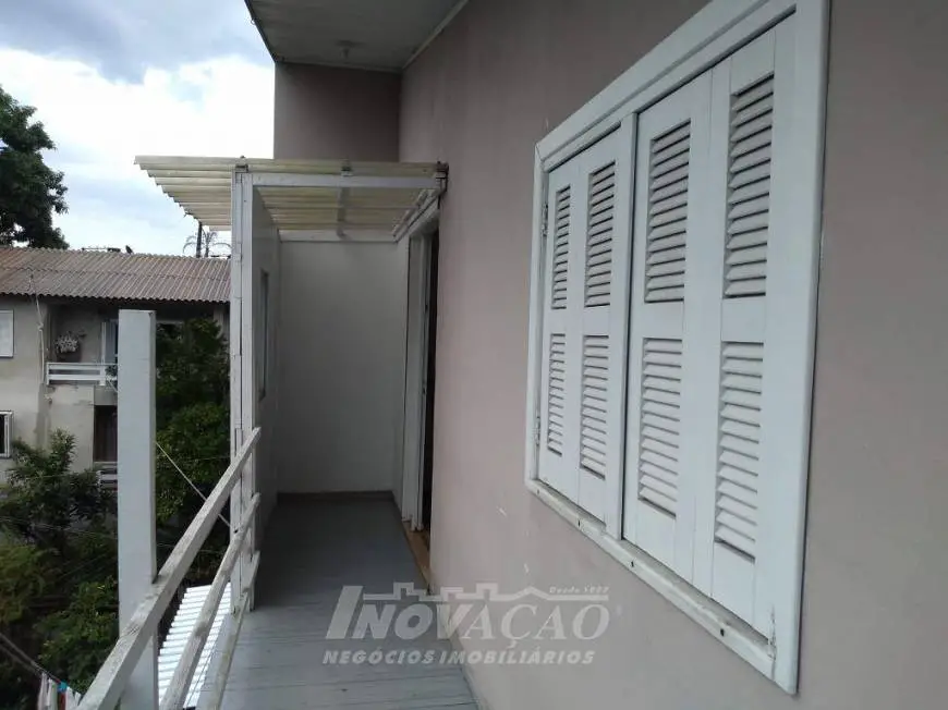 Foto 2 de Casa com 2 Quartos para alugar, 55m² em Rio Branco, Caxias do Sul
