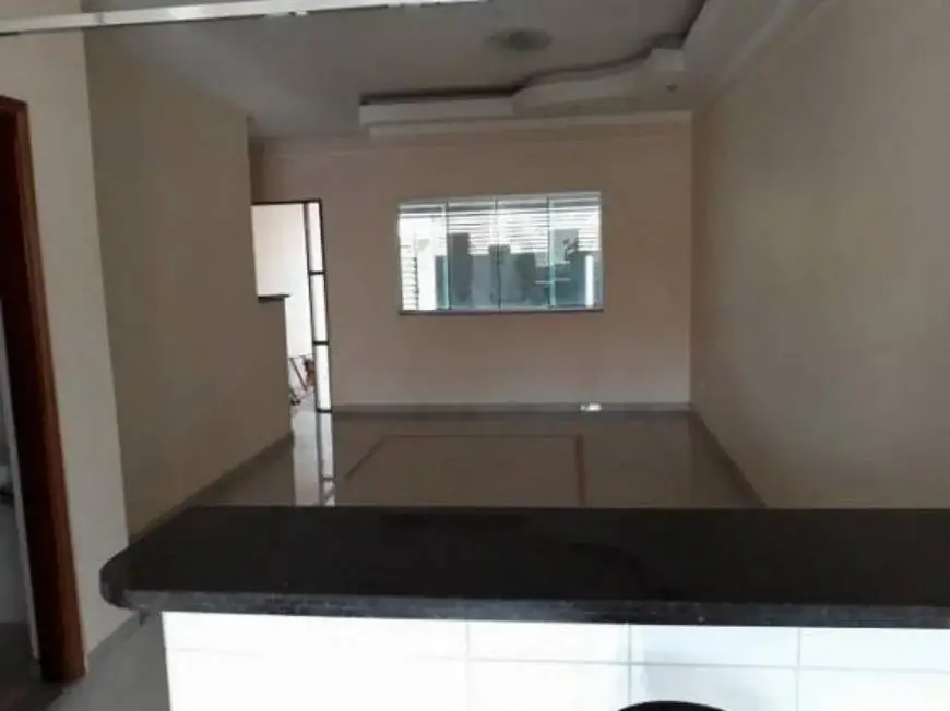Foto 1 de Casa com 3 Quartos à venda, 90m² em Cremação, Belém