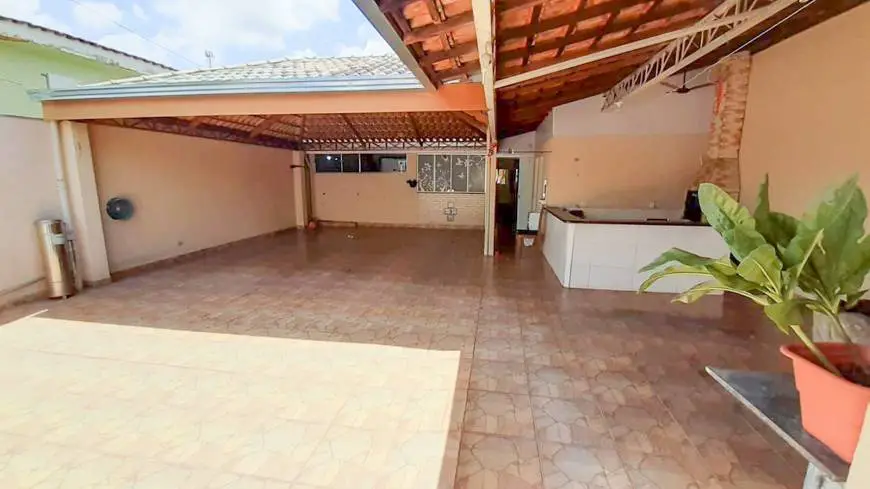Foto 1 de Casa com 3 Quartos à venda, 140m² em Jardim Santa Antonieta, Marília