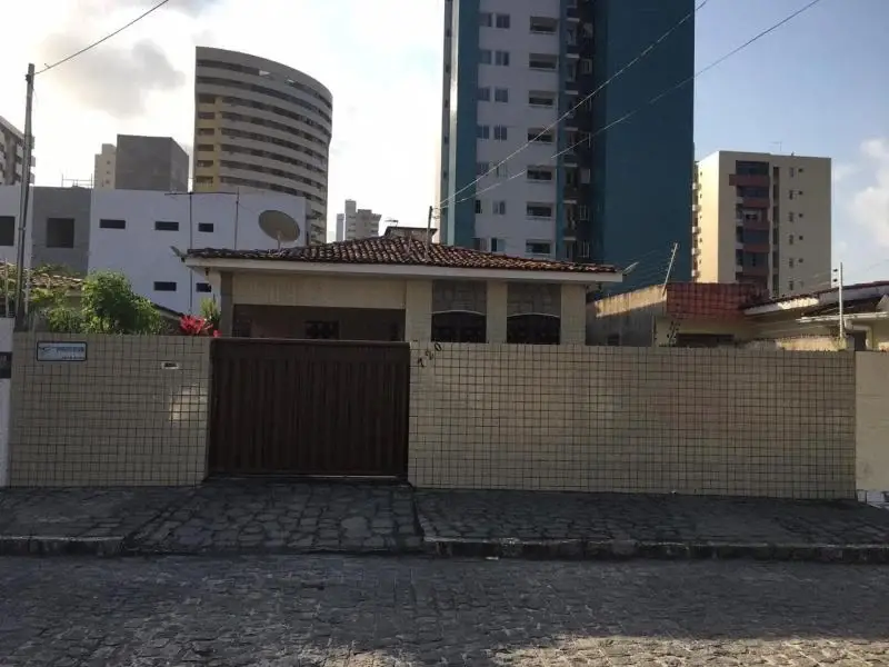 Foto 1 de Casa com 3 Quartos à venda, 270m² em Manaíra, João Pessoa