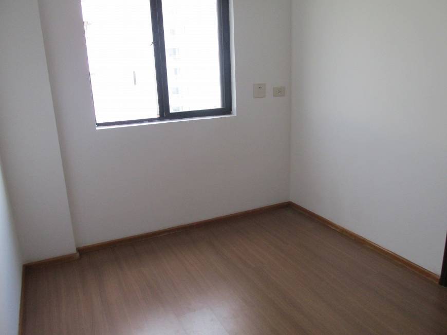 Foto 3 de Apartamento com 1 Quarto para alugar, 55m² em Centro, Londrina