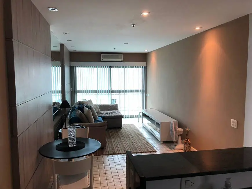 Foto 2 de Apartamento com 1 Quarto para alugar, 62m² em Lagoa, Rio de Janeiro