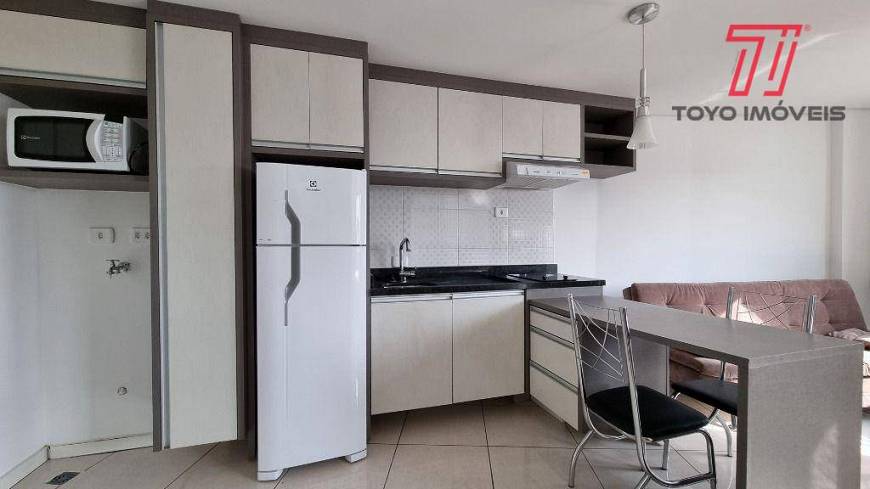 Foto 1 de Apartamento com 1 Quarto para alugar, 30m² em Rebouças, Curitiba