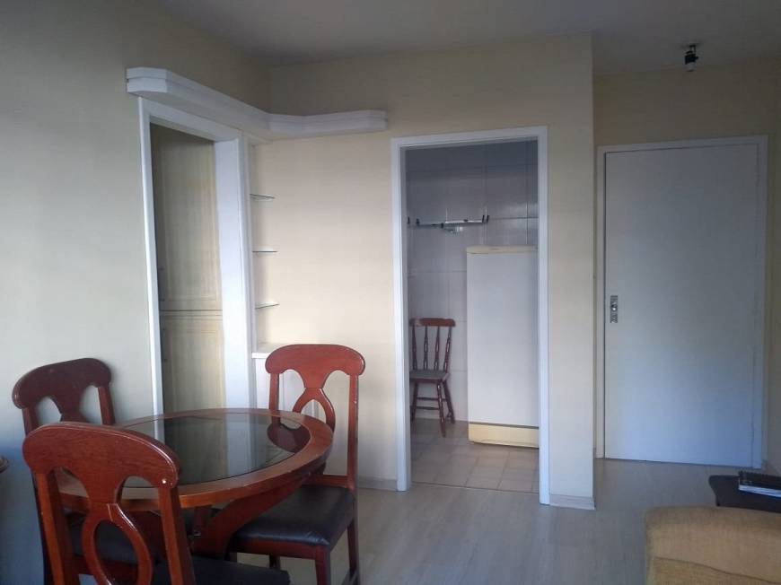 Foto 3 de Apartamento com 1 Quarto para alugar, 42m² em Rio Branco, Porto Alegre