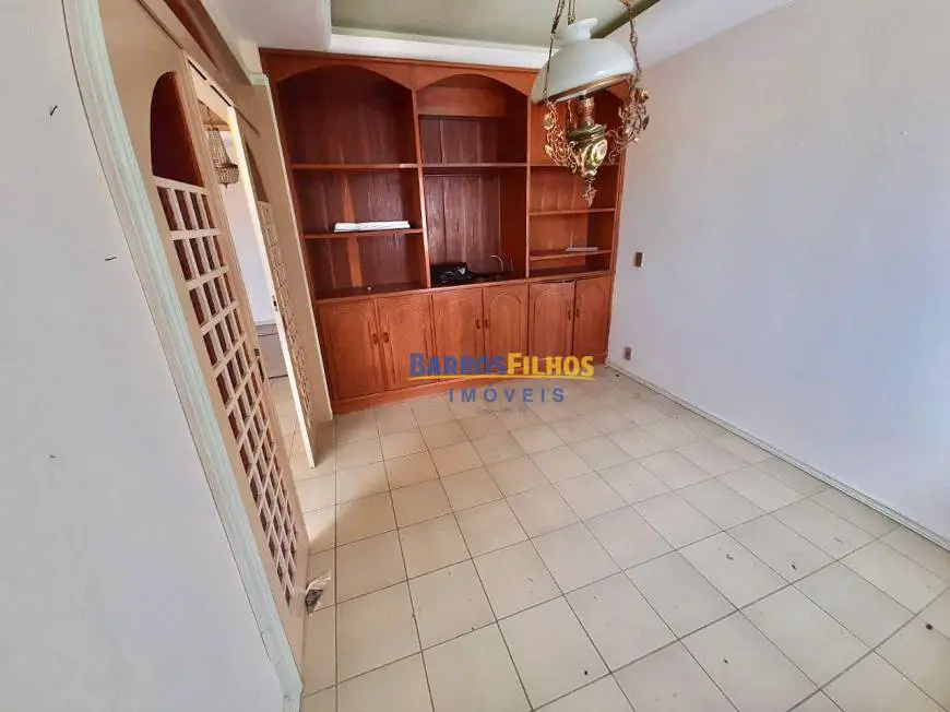 Foto 4 de Apartamento com 2 Quartos para alugar, 152m² em Treze de Julho, Aracaju