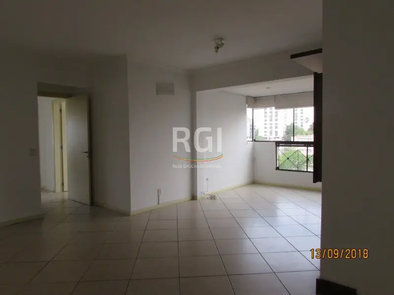 Foto 3 de Apartamento com 3 Quartos para alugar, 110m² em Auxiliadora, Porto Alegre