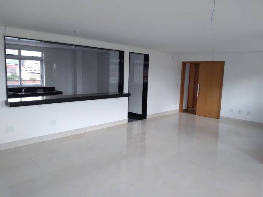 Foto 2 de Apartamento com 3 Quartos à venda, 125m² em Barreiro, Belo Horizonte