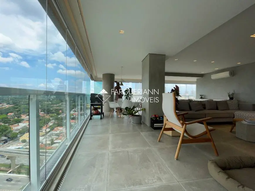 Foto 1 de Apartamento com 3 Quartos para alugar, 210m² em Campo Belo, São Paulo