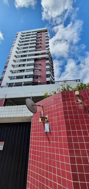Foto 1 de Apartamento com 3 Quartos para alugar, 90m² em Candeias, Jaboatão dos Guararapes