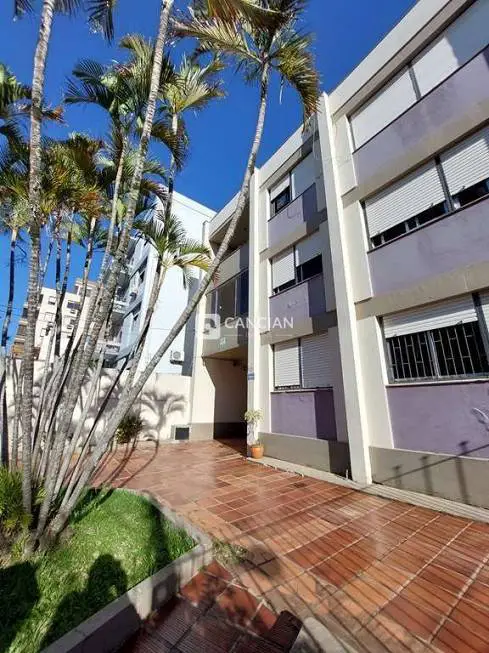 Foto 1 de Apartamento com 3 Quartos para venda ou aluguel, 130m² em Centro, Santa Maria