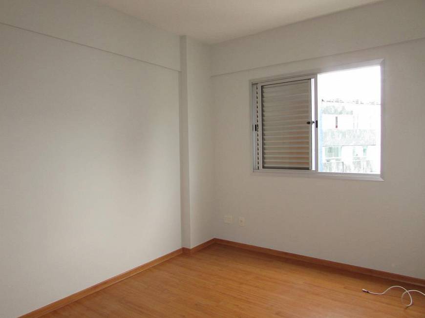 Foto 3 de Apartamento com 3 Quartos para alugar, 77m² em Cidade Nova, Belo Horizonte