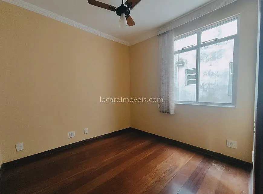 Foto 3 de Apartamento com 3 Quartos para alugar, 85m² em Paineiras, Juiz de Fora