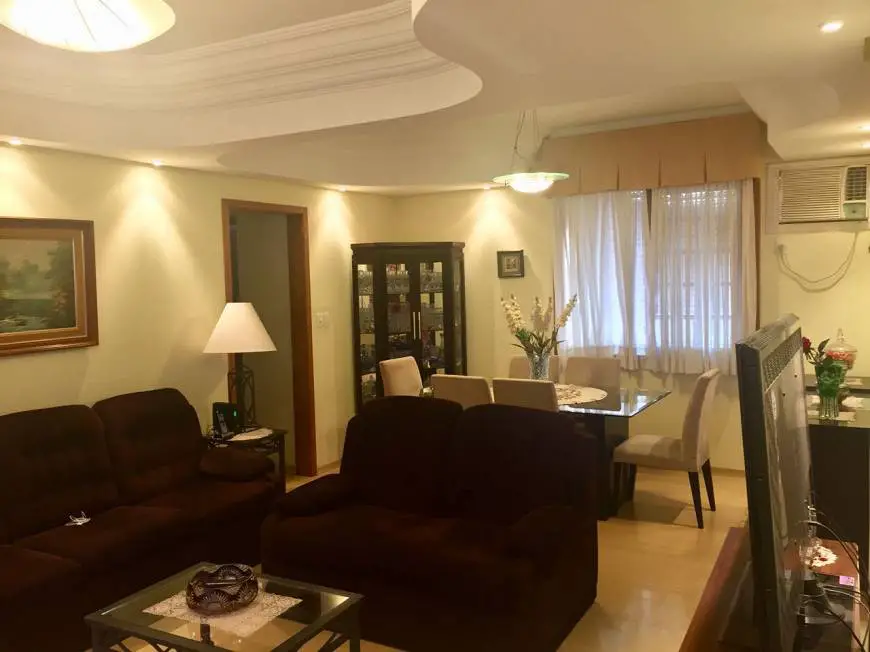 Foto 2 de Apartamento com 3 Quartos para alugar, 130m² em Rio Branco, Porto Alegre