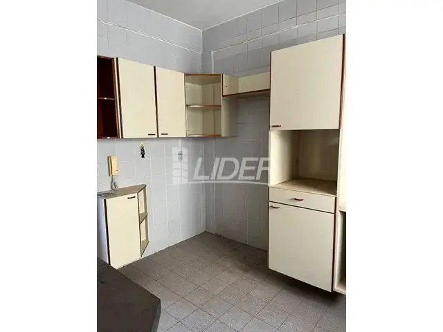 Foto 3 de Apartamento com 3 Quartos para alugar, 120m² em Saraiva, Uberlândia
